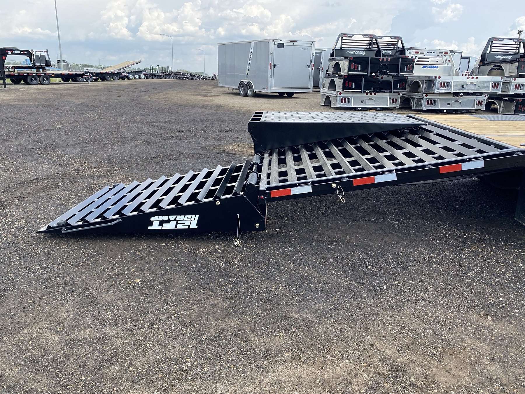2026 Southland 24'+6' Gooseneck Trailer w/ 12K Axles