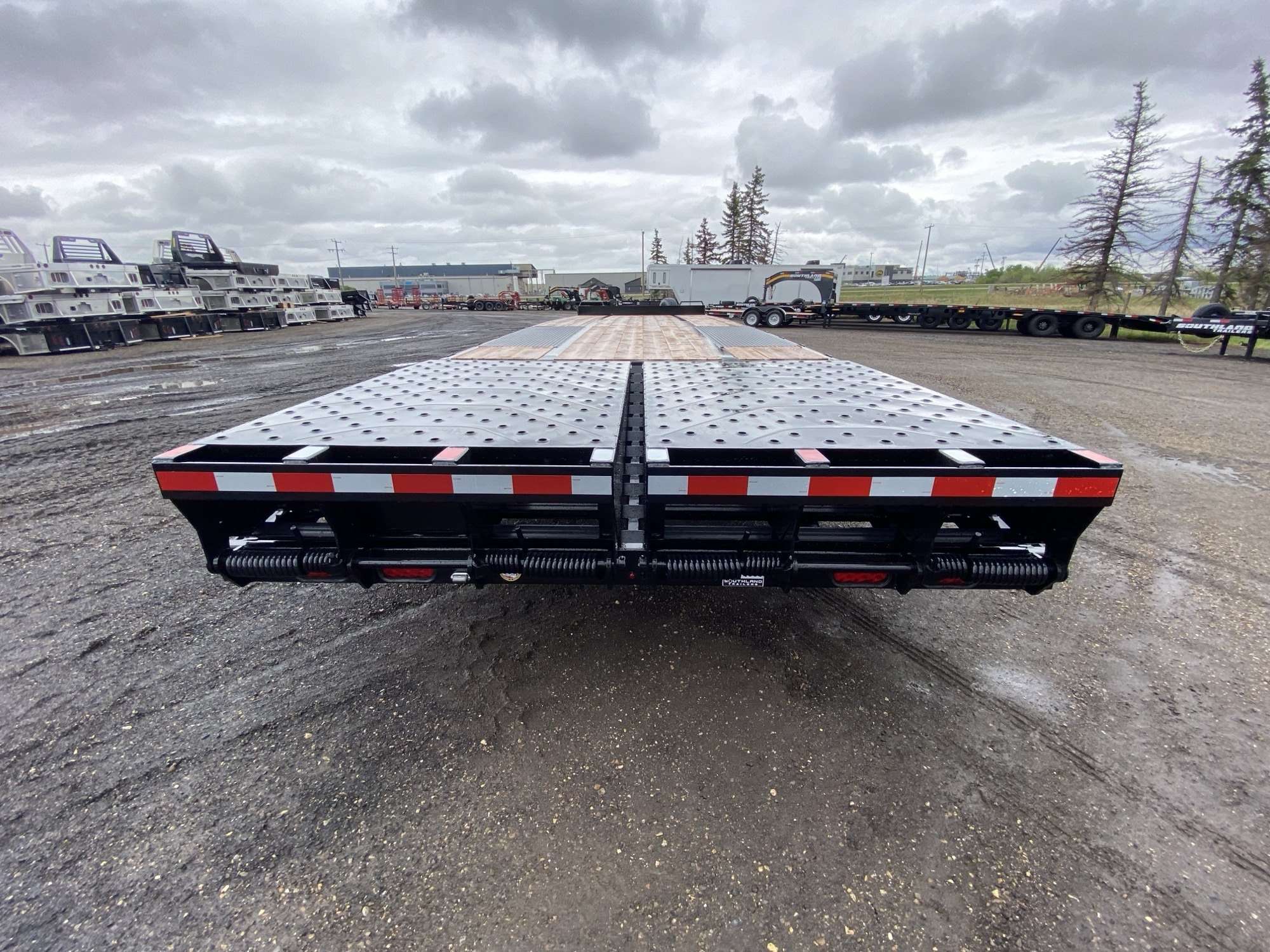 2026 Southland 24' Pintle Hitch Trailer