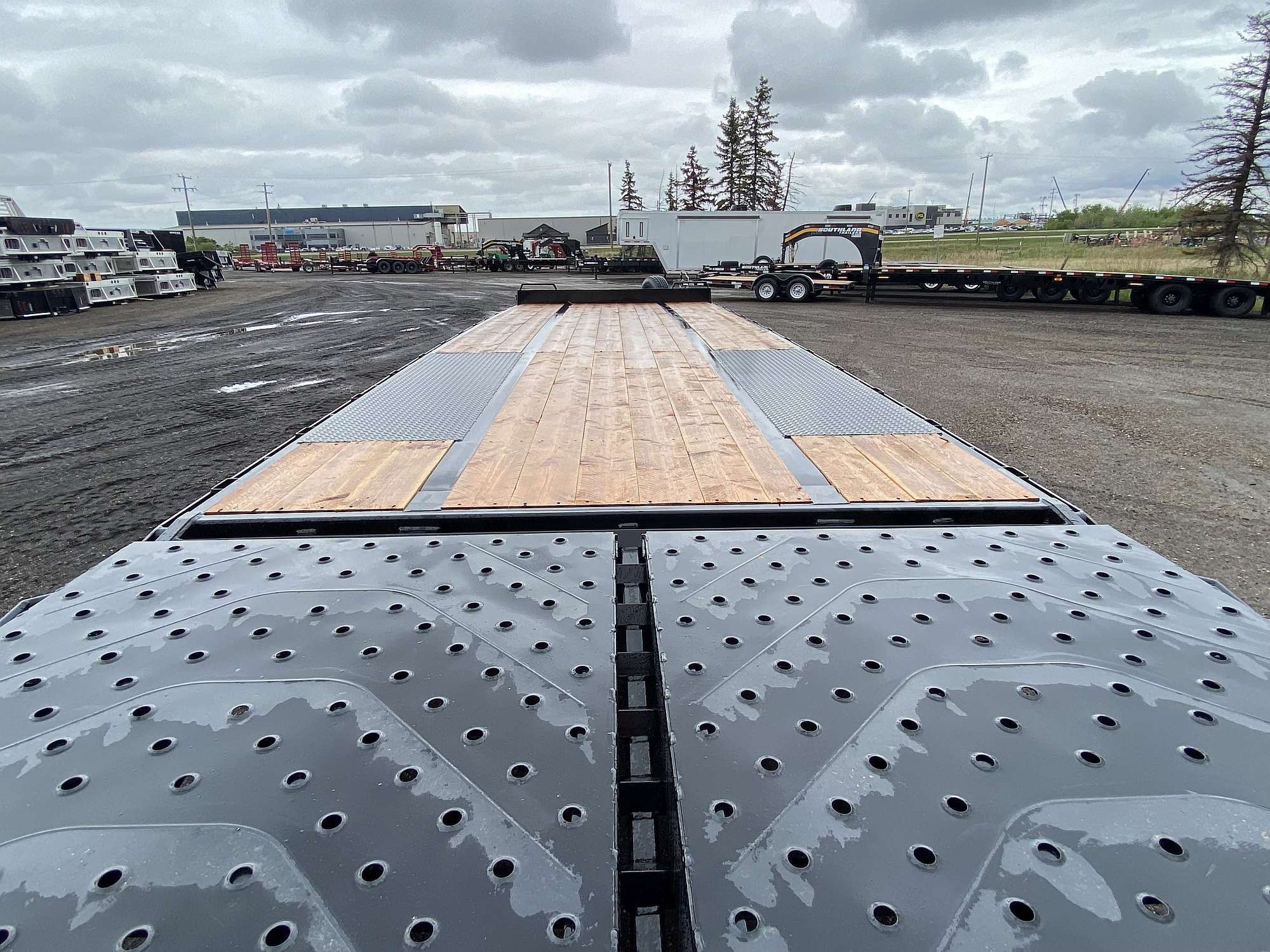 2026 Southland 24' Pintle Hitch Trailer
