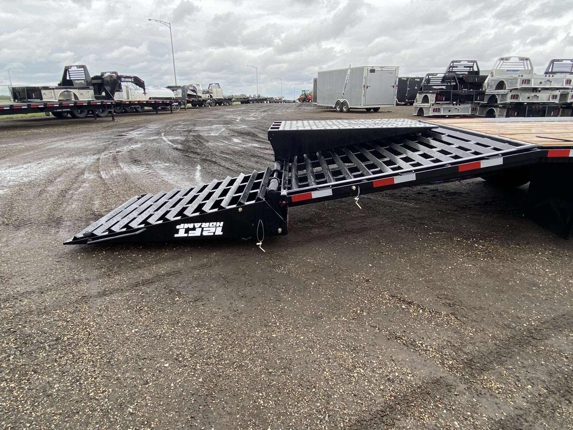 2026 Southland 24' Pintle Hitch Trailer