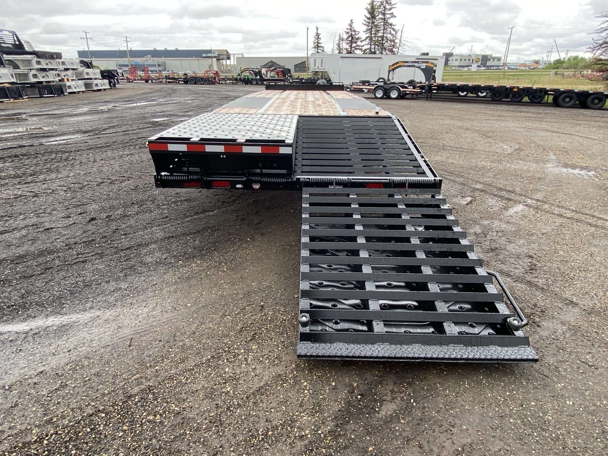 2026 Southland 24' Pintle Hitch Trailer