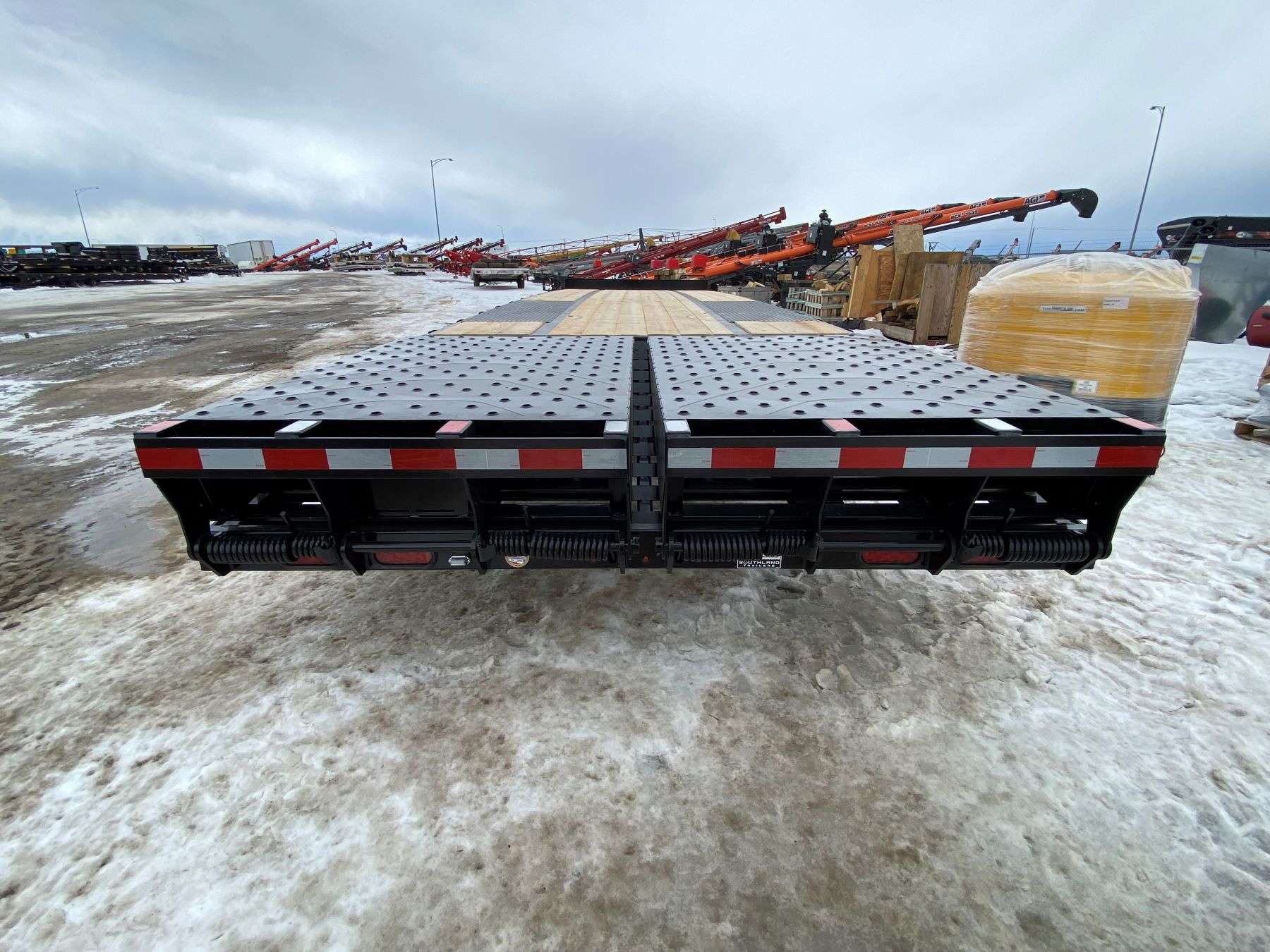 2026 Southland 24' Pintle Hitch Trailer