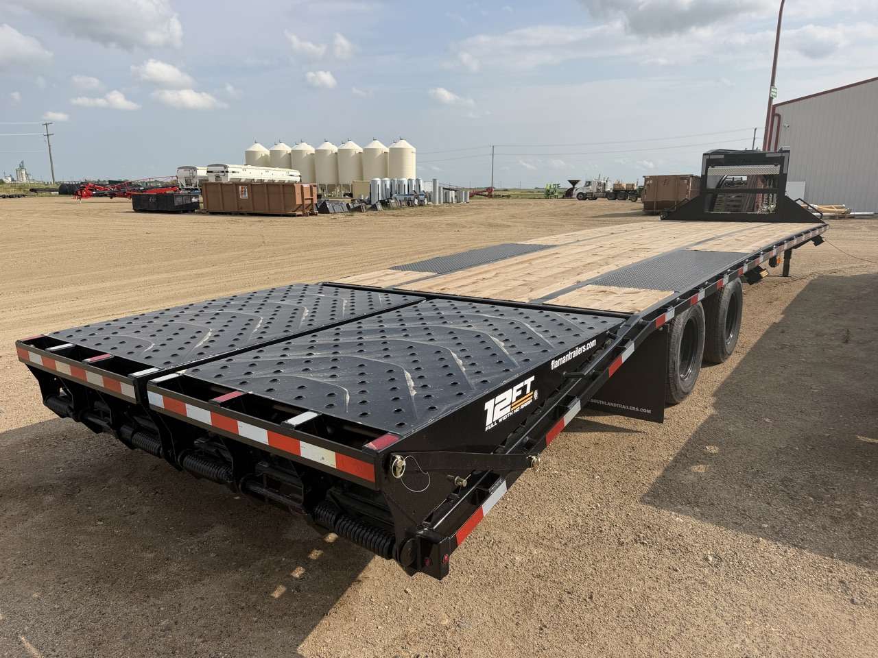 2026 Southland 26' + 6' BT GN Flat Deck Tandem 10K Trailer
