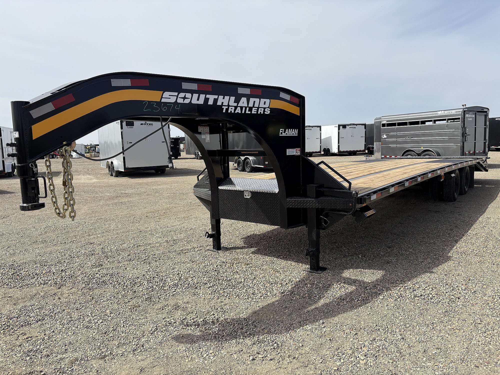 2026 Southland 26'+6' Gooseneck Trailer