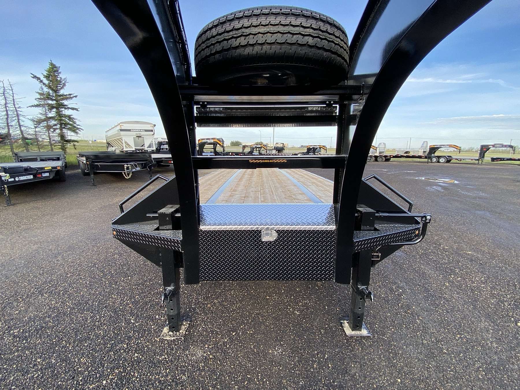 2026 Southland 26'+6' Gooseneck Trailer