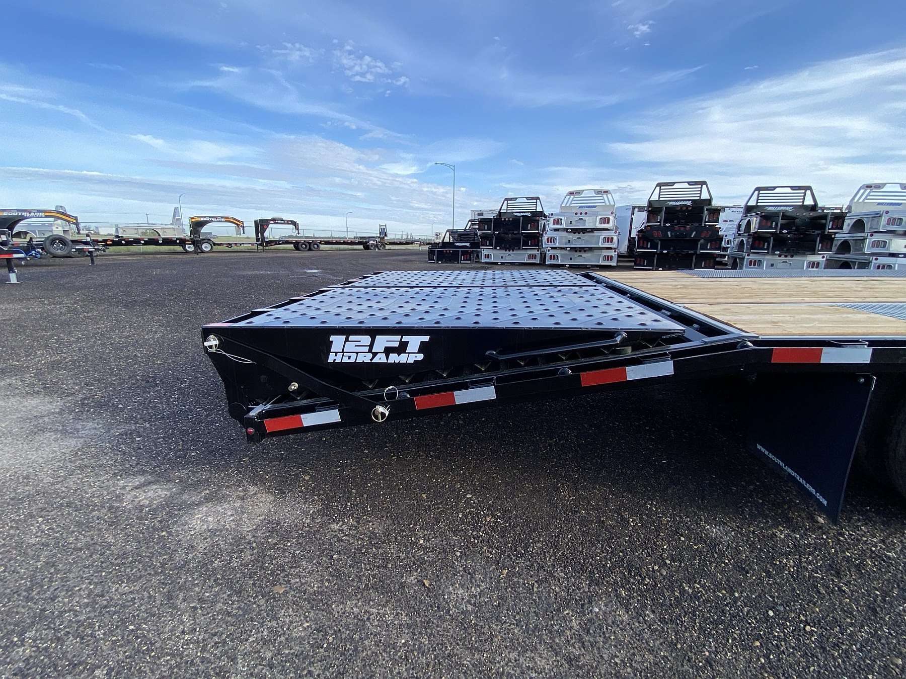 2026 Southland 26'+6' Gooseneck Trailer