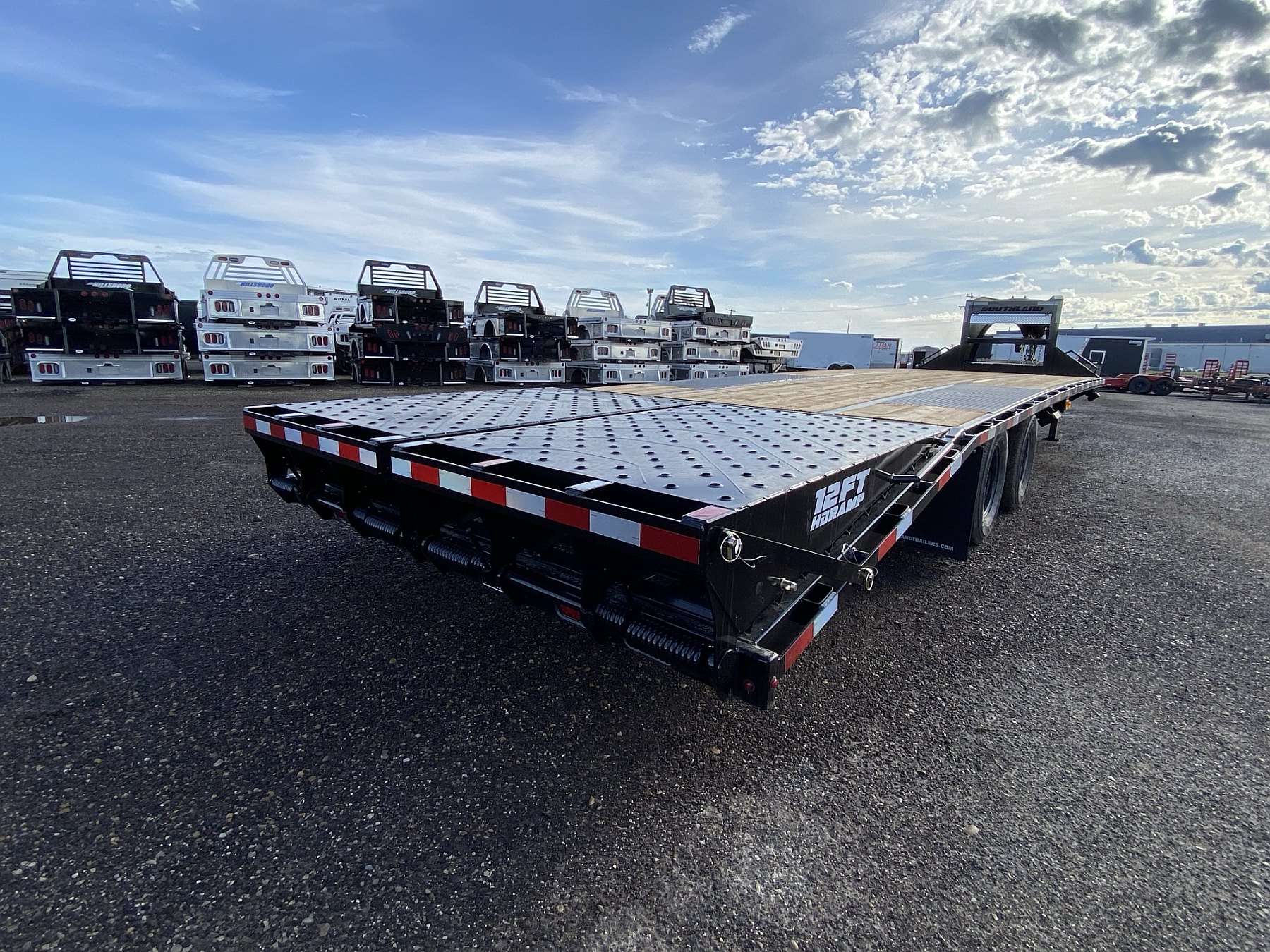 2026 Southland 26'+6' Gooseneck Trailer