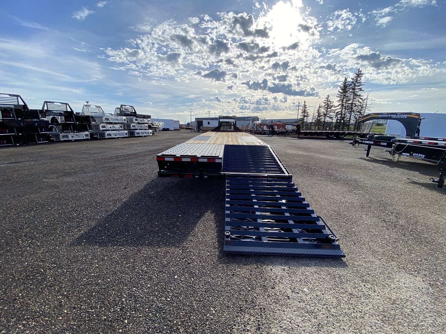 2026 Southland 26'+6' Gooseneck Trailer