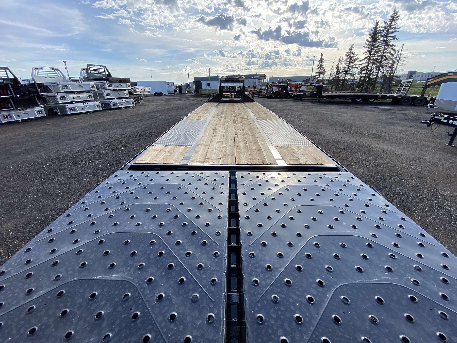 2026 Southland 26'+6' Gooseneck Trailer