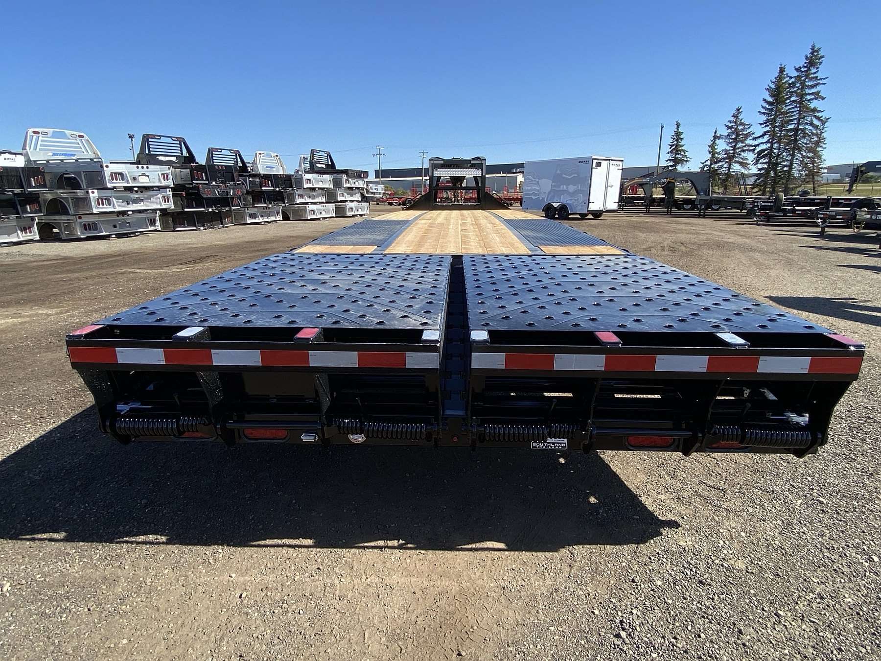 2026 Southland 26' + 6' Tri-axle Gooseneck Trailer