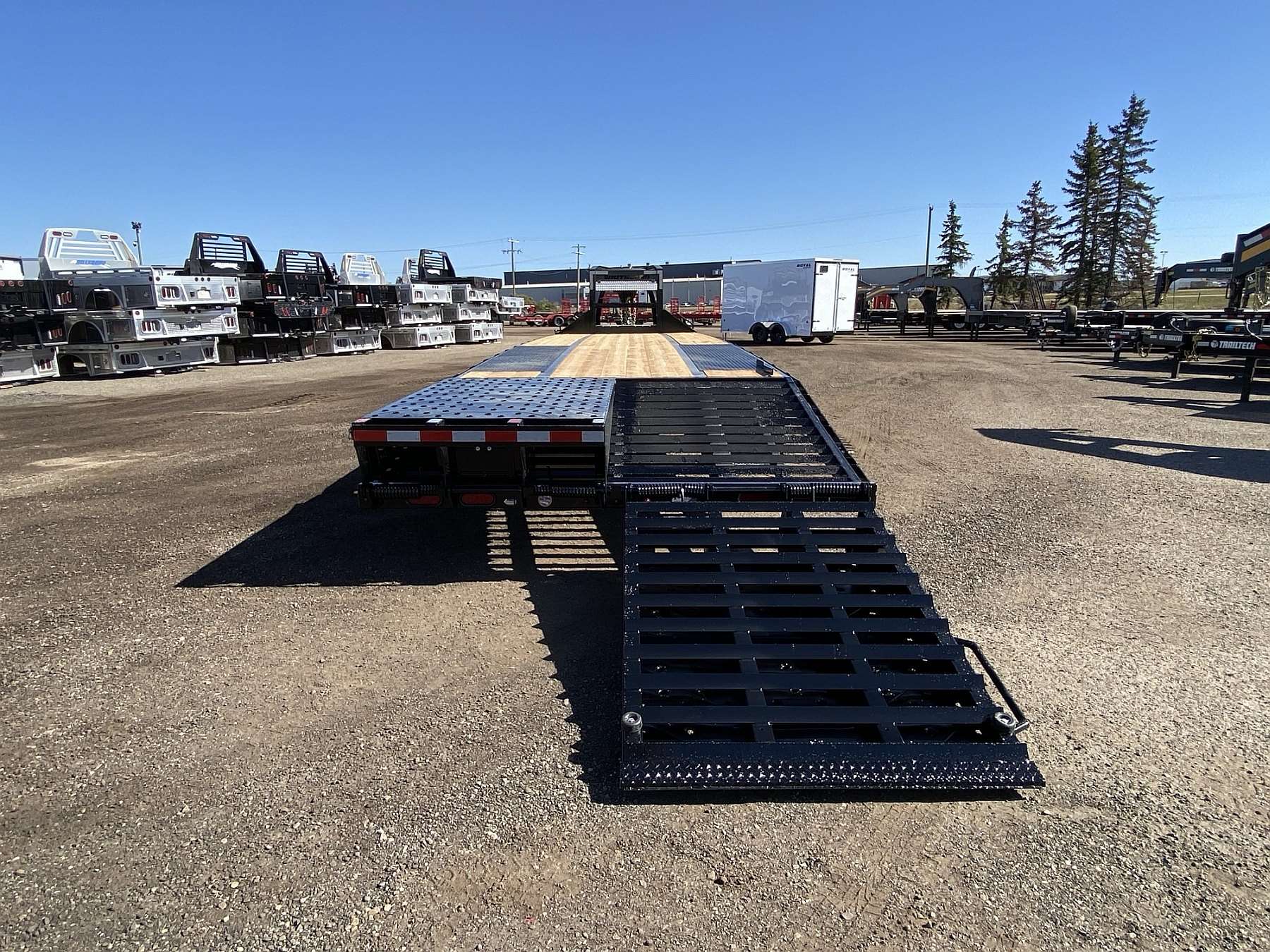 2026 Southland 26' + 6' Tri-axle Gooseneck Trailer