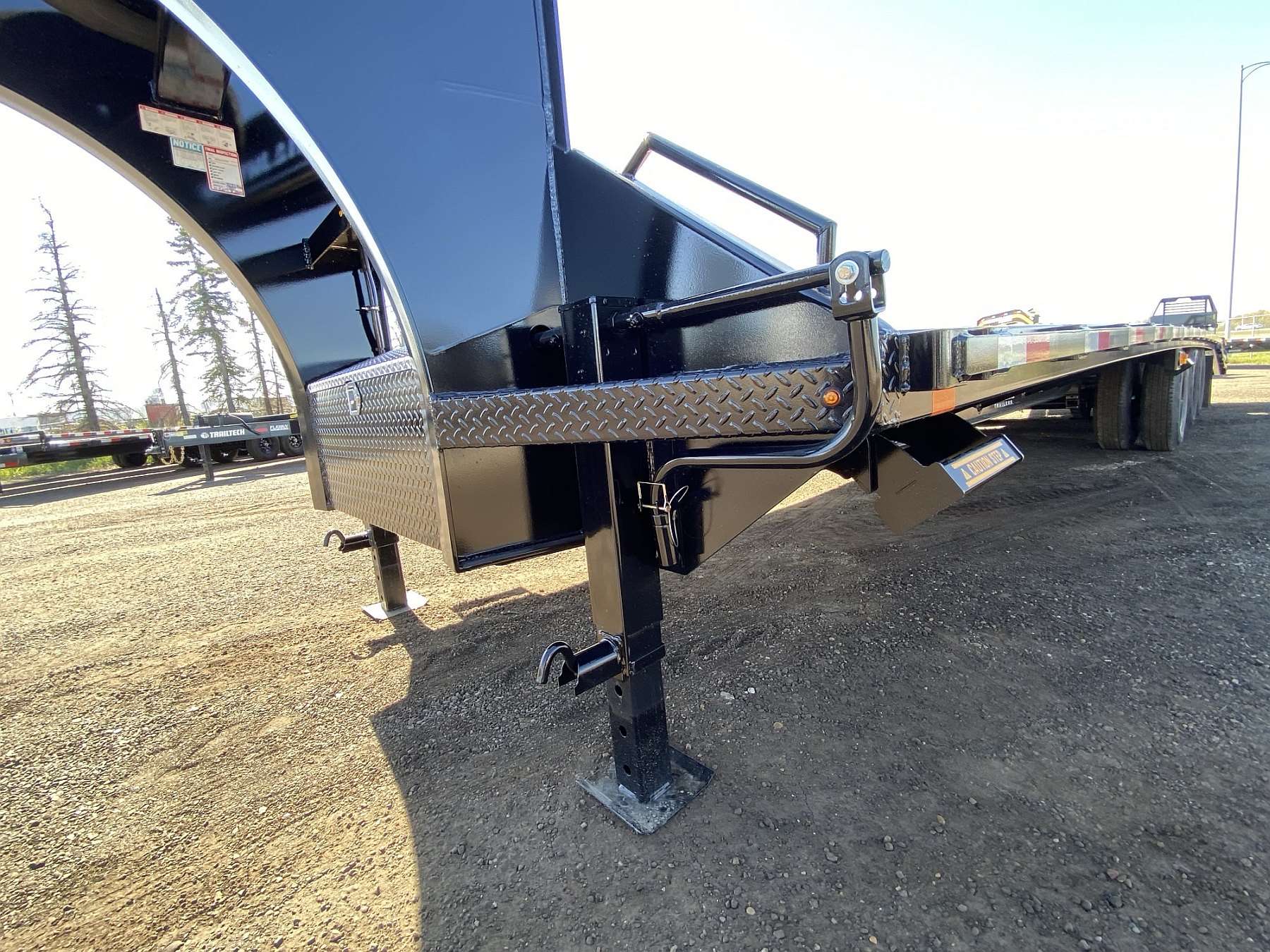 2026 Southland 26' + 6' Tri-axle Gooseneck Trailer