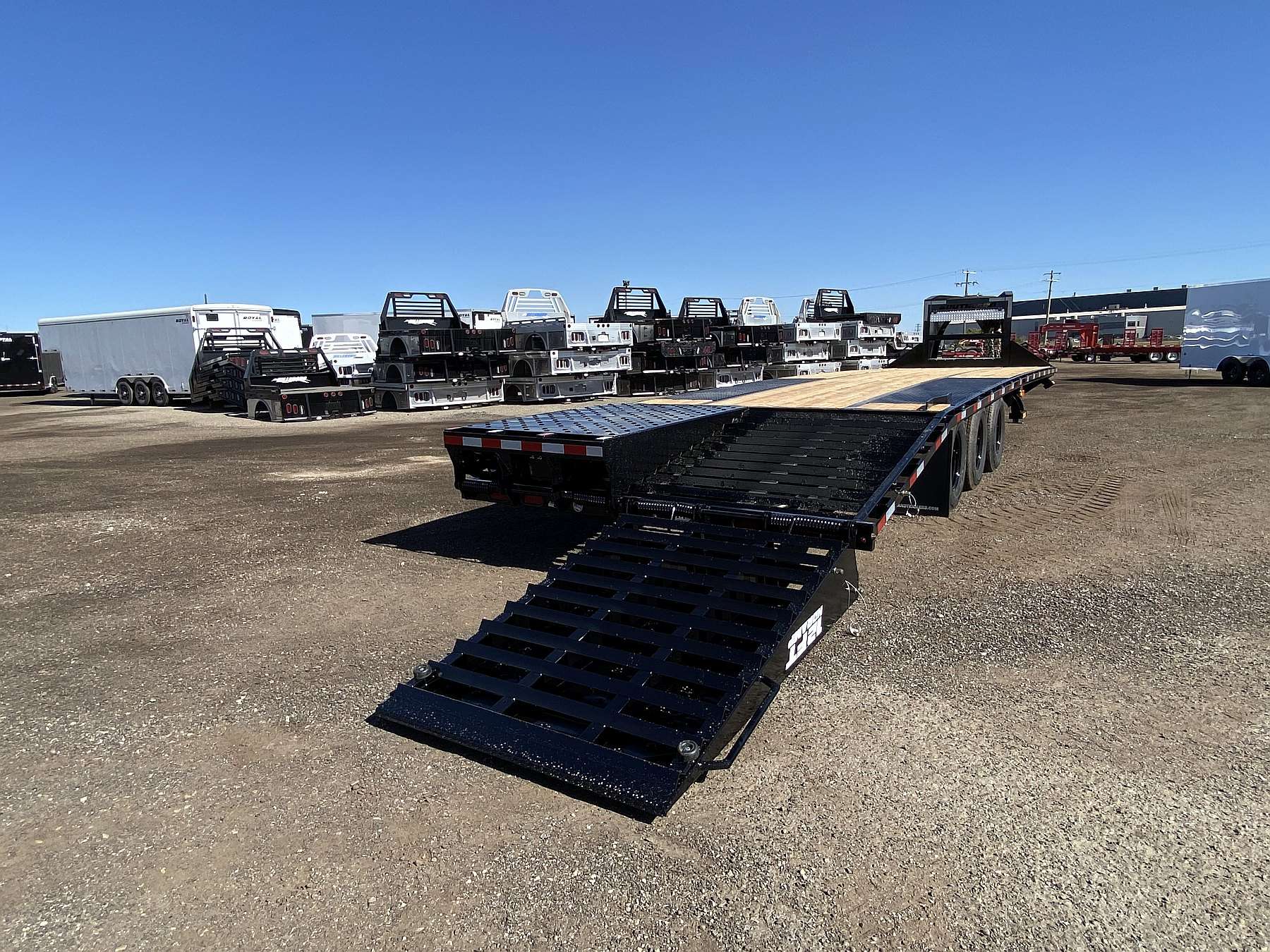 2026 Southland 26' + 6' Tri-axle Gooseneck Trailer