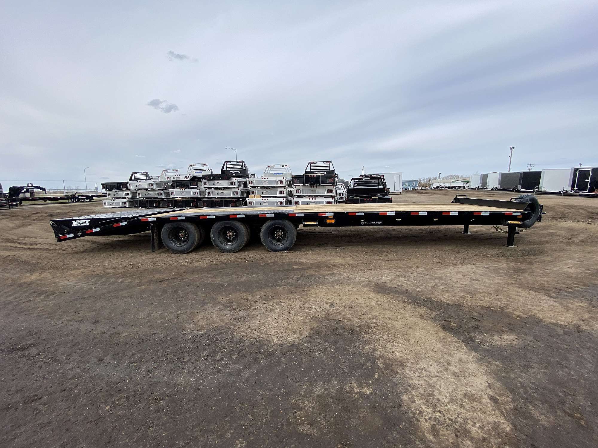 2026 Southland 26' Pintle Hitch Flat Deck Trailer