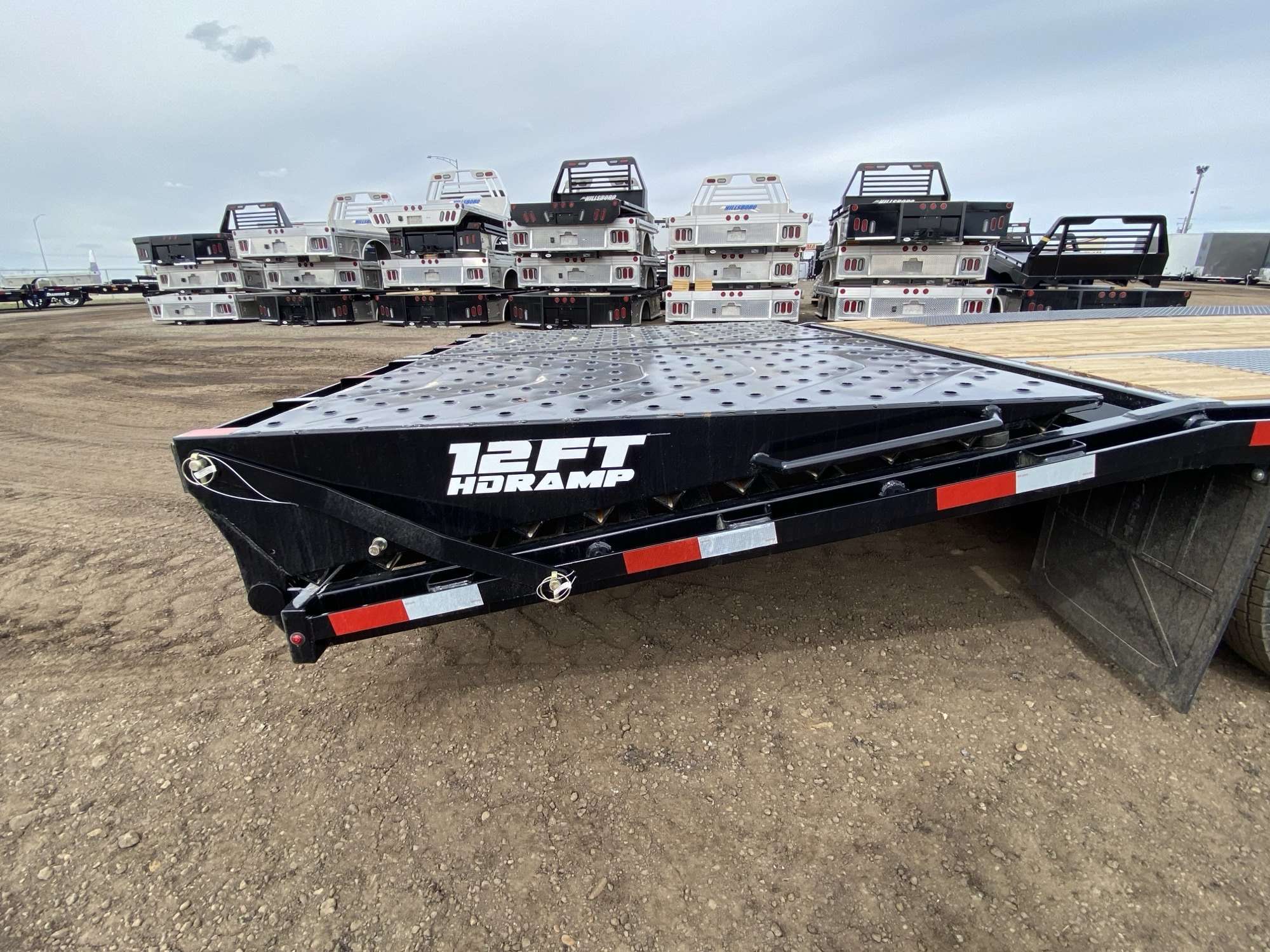2026 Southland 26' Pintle Hitch Flat Deck Trailer