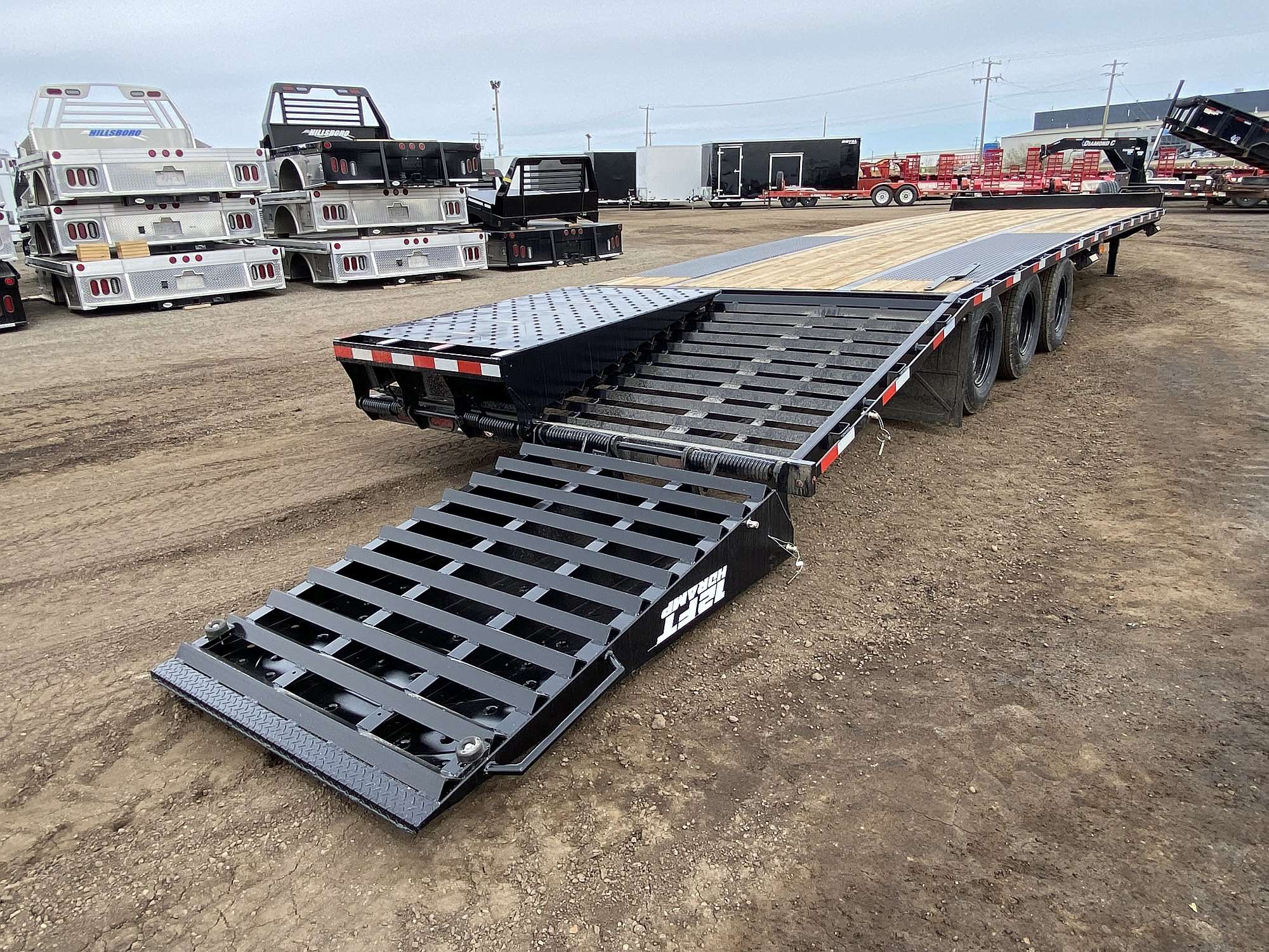 2026 Southland 26' Pintle Hitch Flat Deck Trailer