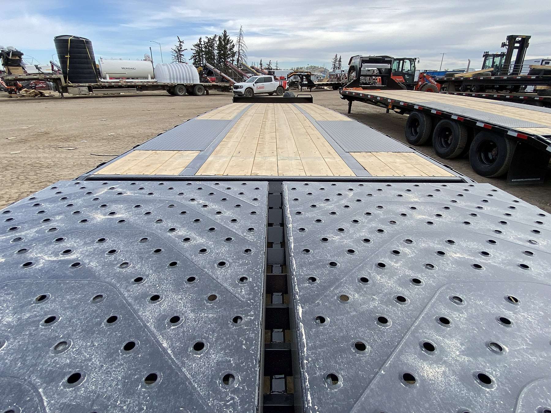 2026 Southland 26' Pintle Hitch Trailer