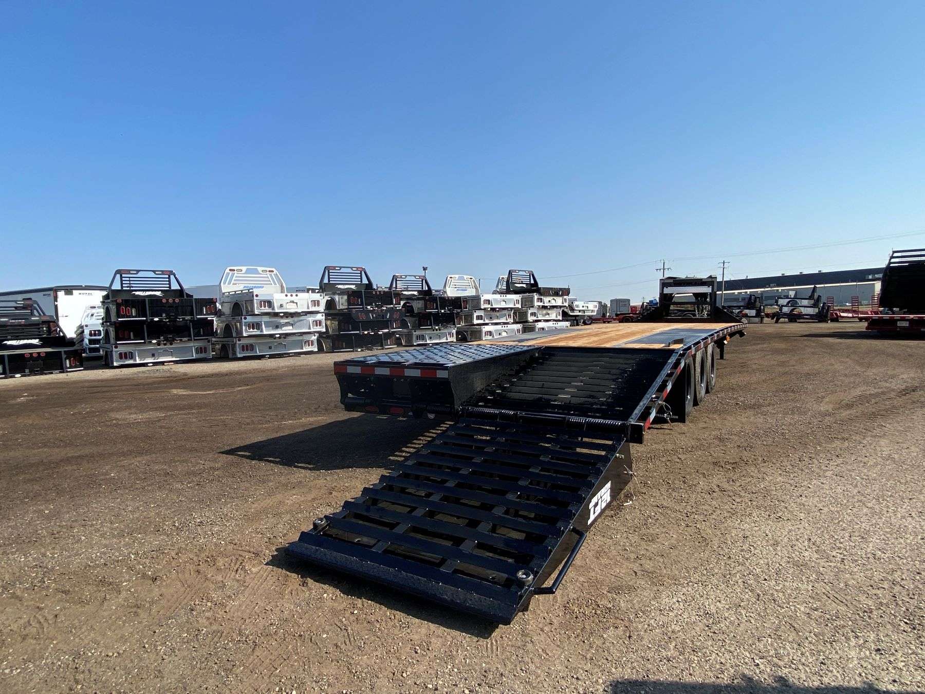 2026 Southland 28' + 6' Gooseneck Trailer