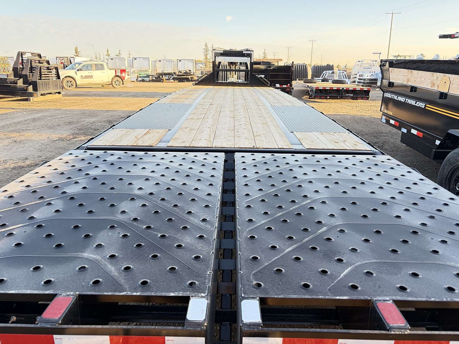 2026 Southland 28'+6' Gooseneck Trailer