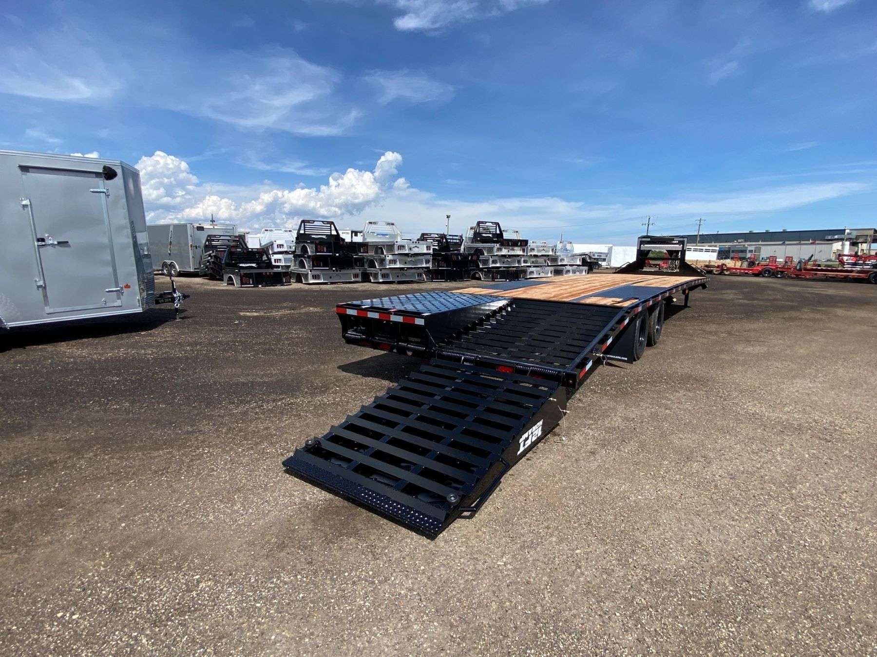 2026 Southland 30' + 6' Gooseneck Trailer