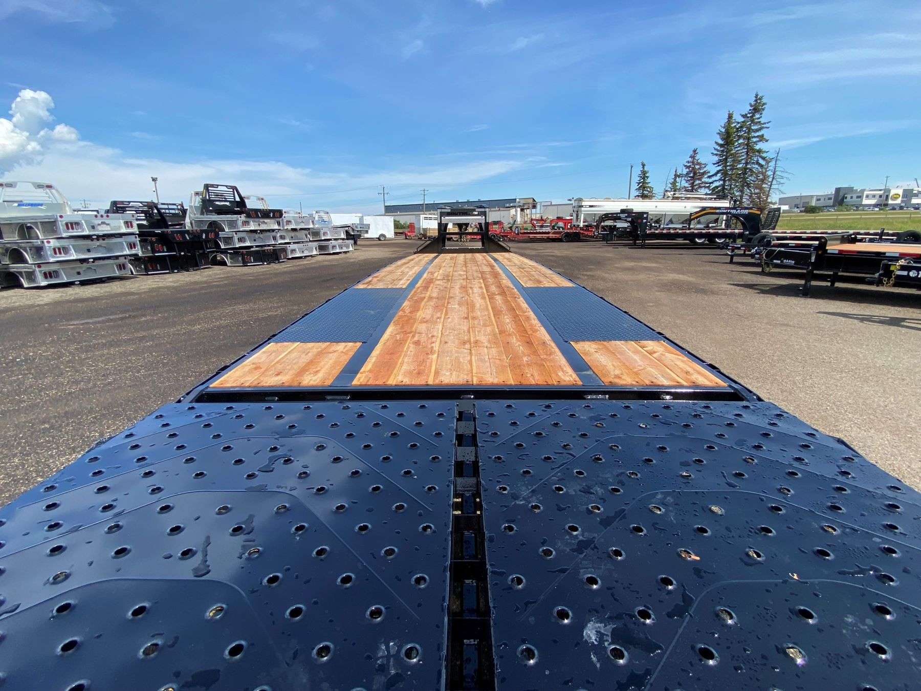 2026 Southland 30' + 6' Gooseneck Trailer