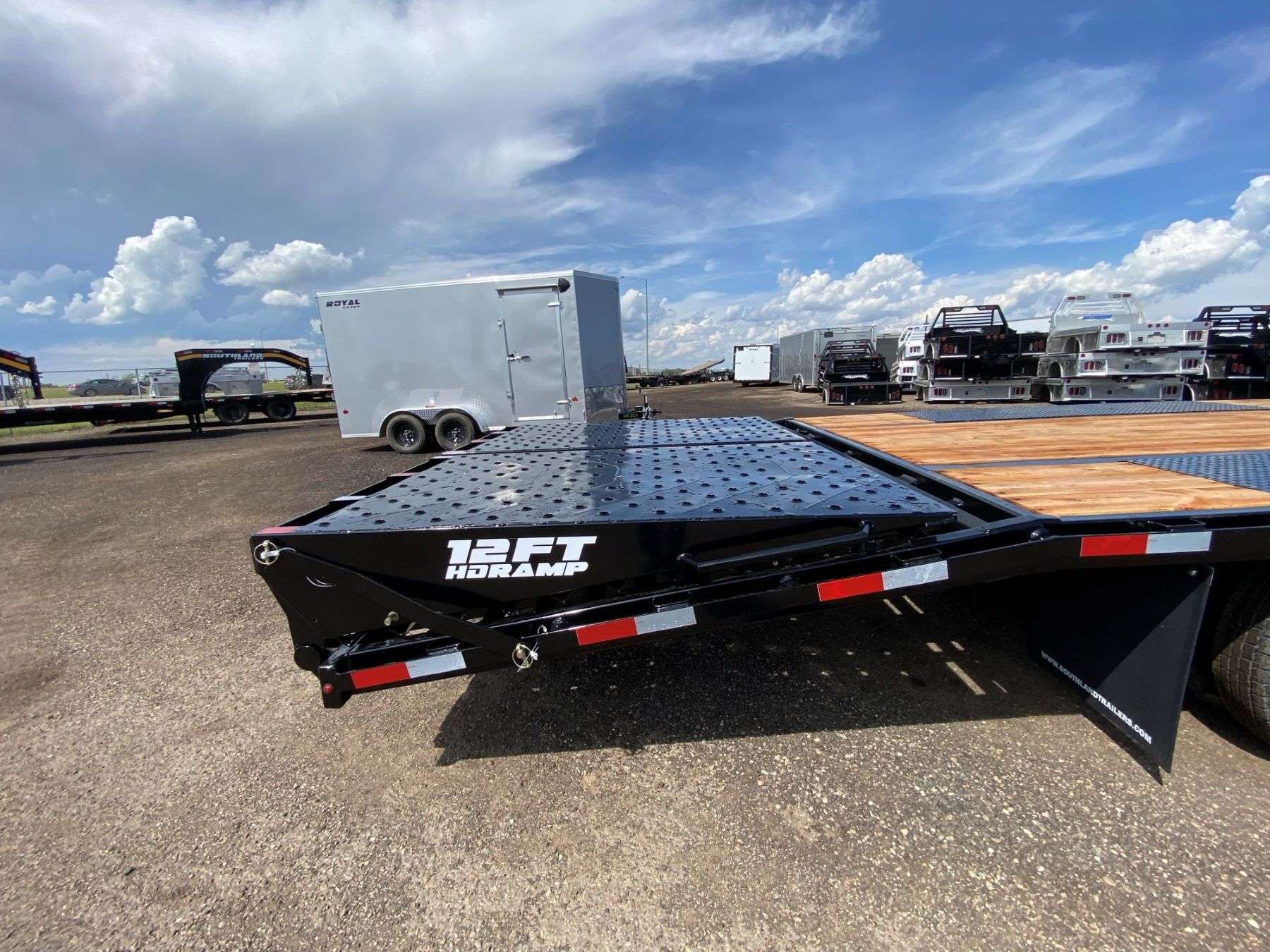 2026 Southland 30' + 6' Gooseneck Trailer