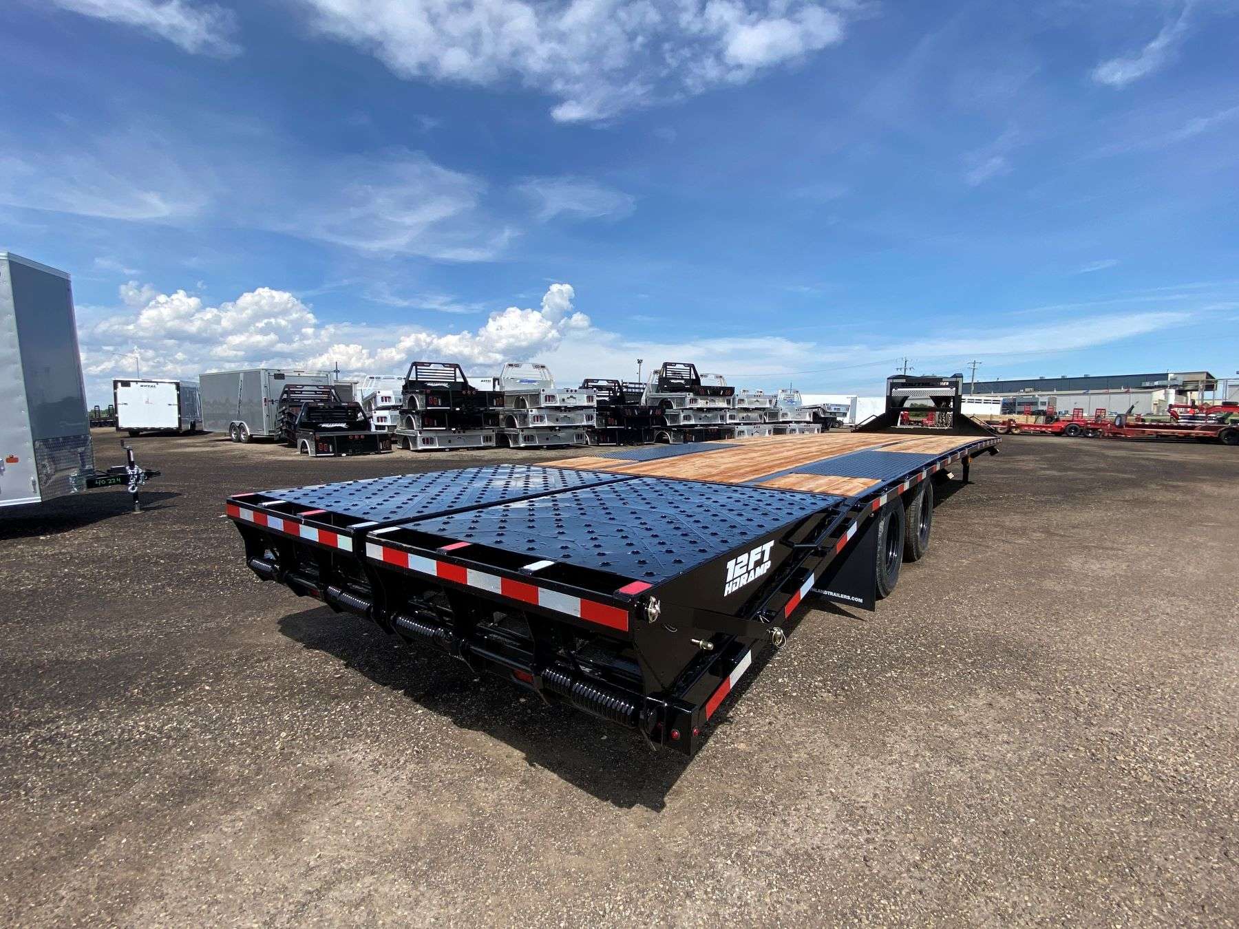 2026 Southland 30' + 6' Gooseneck Trailer