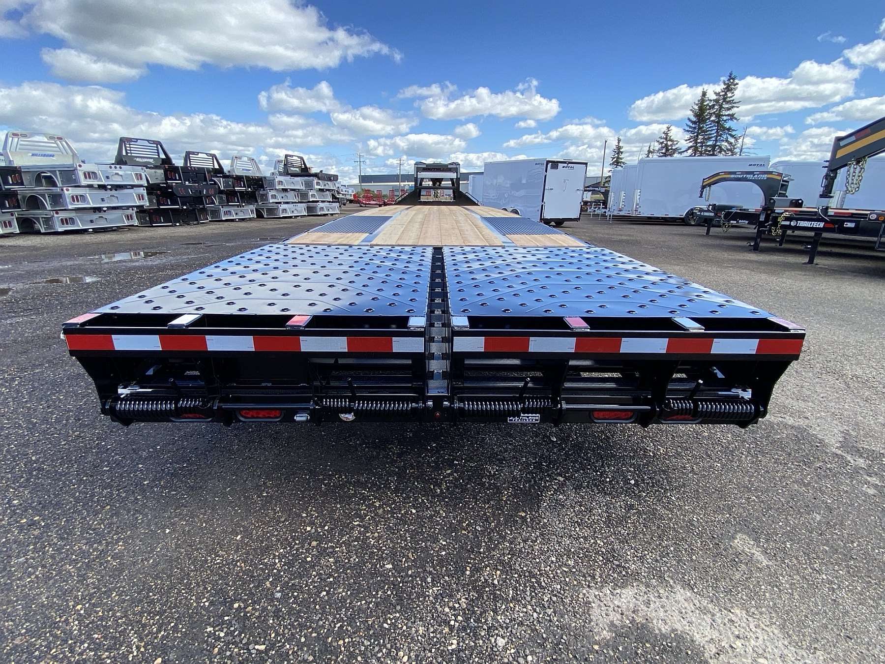 2026 Southland 30' + 6' Gooseneck Trailer