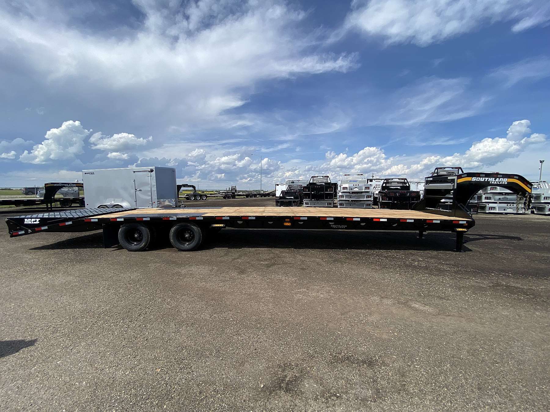 2026 Southland 30'+6' Gooseneck Trailer