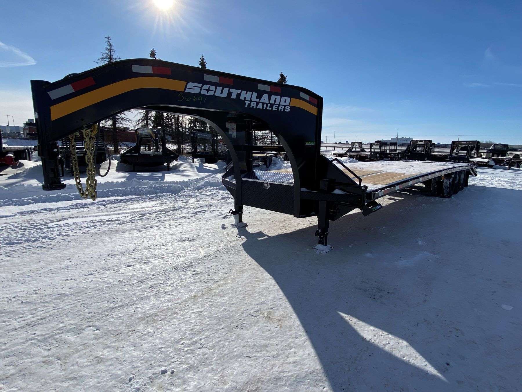 2026 Southland 30'+6' Tri-Axle Gooseneck Trailer