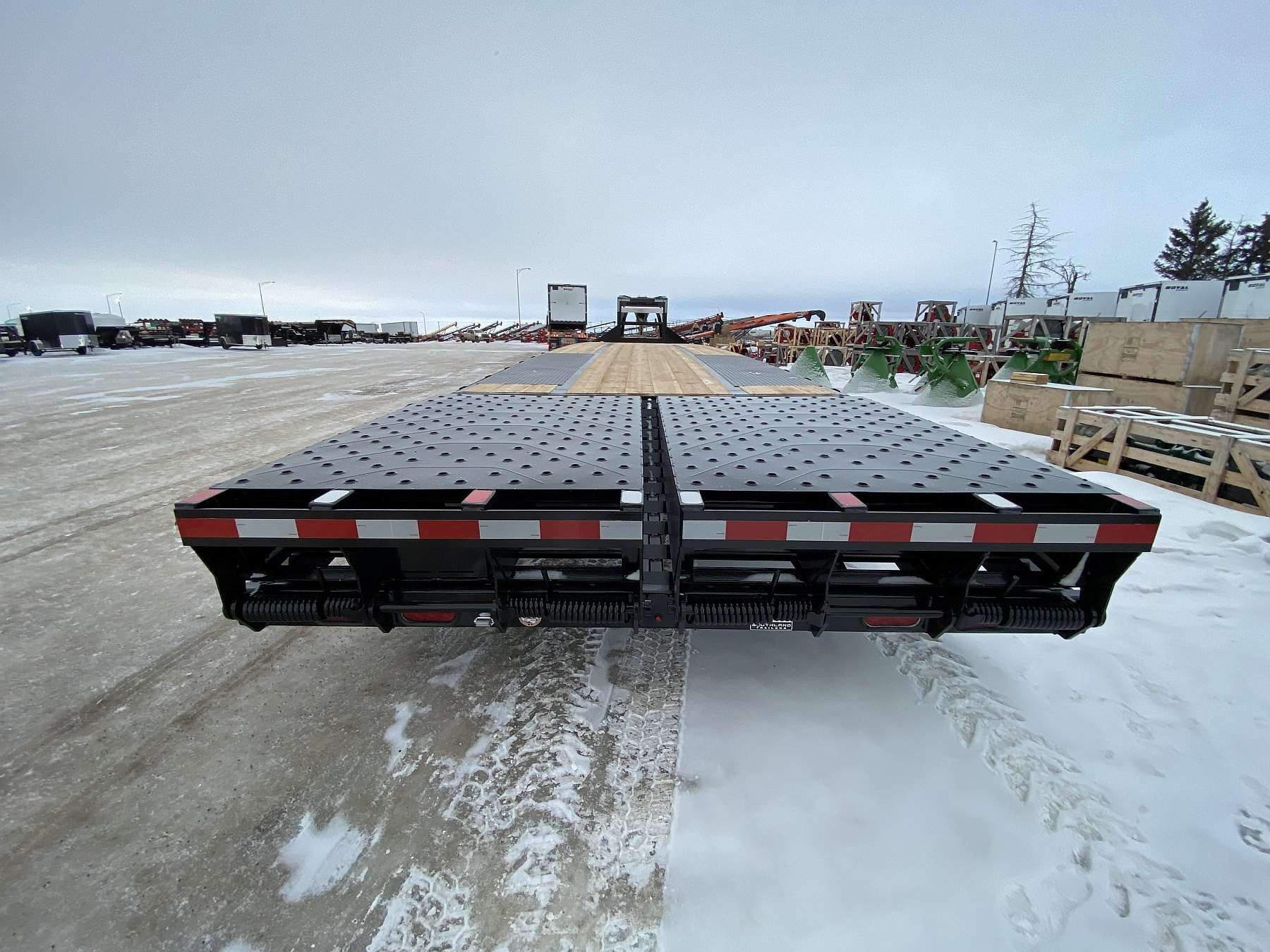 2026 Southland 34'+6' Tri-Axle Gooseneck Trailer