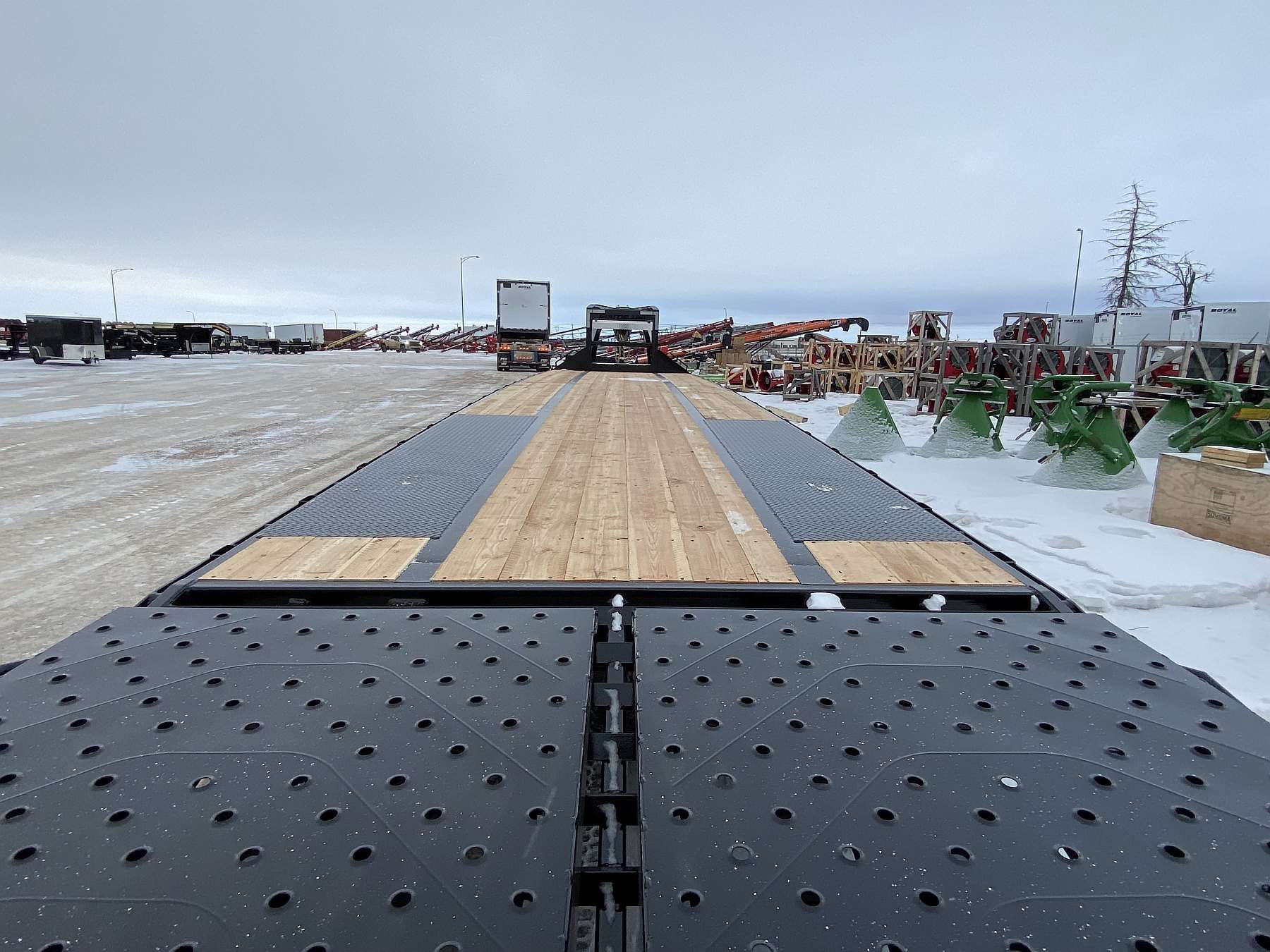 2026 Southland 34'+6' Tri-Axle Gooseneck Trailer