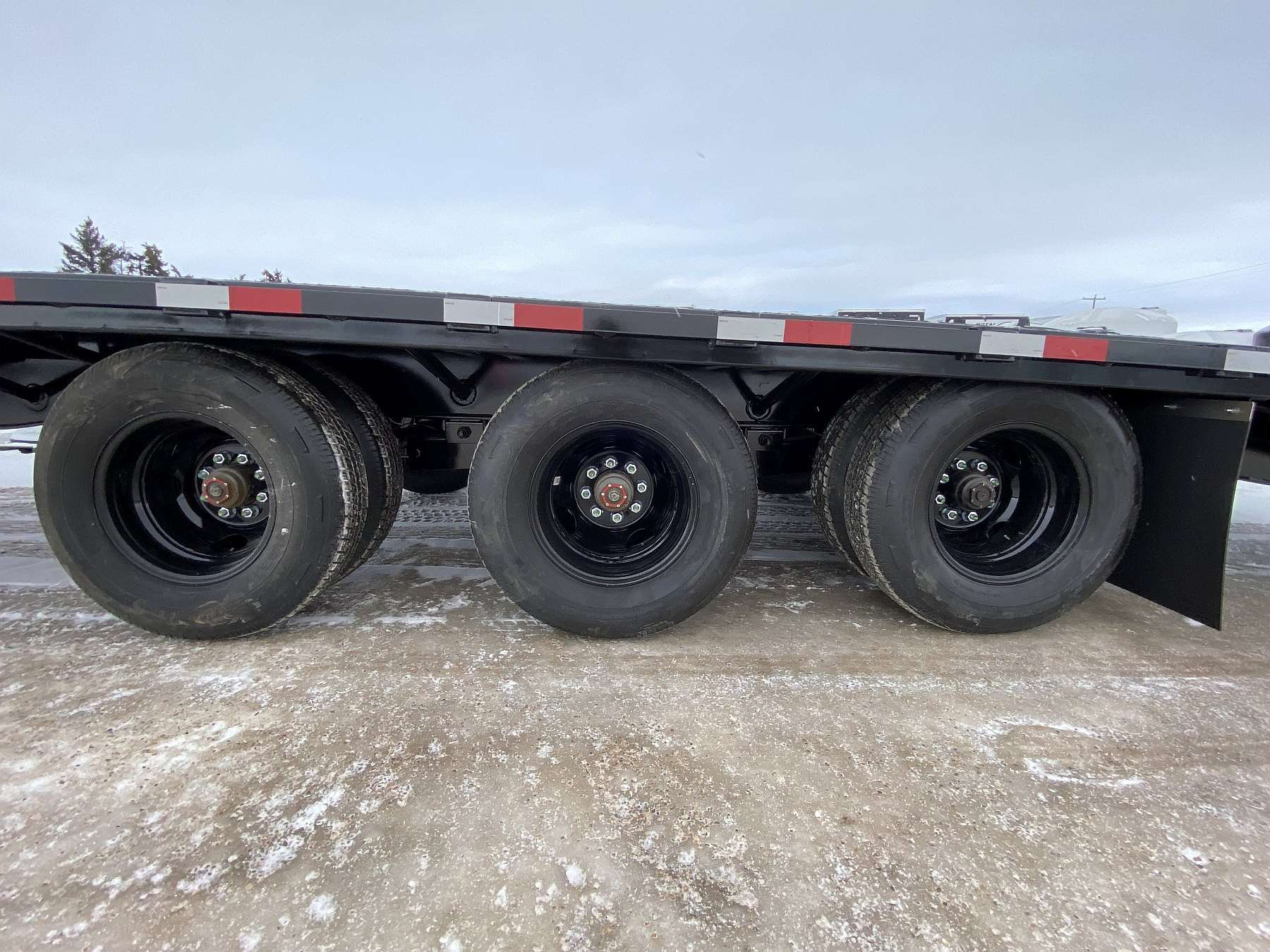2026 Southland 34'+6' Tri-Axle Gooseneck Trailer
