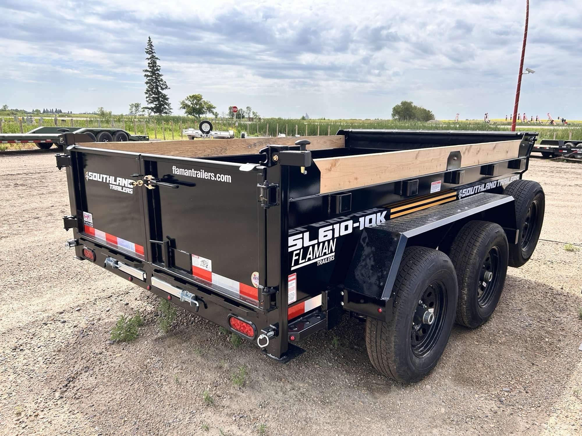2026 Southland 6' x 10' Dump Tandem 5.2K Trailer