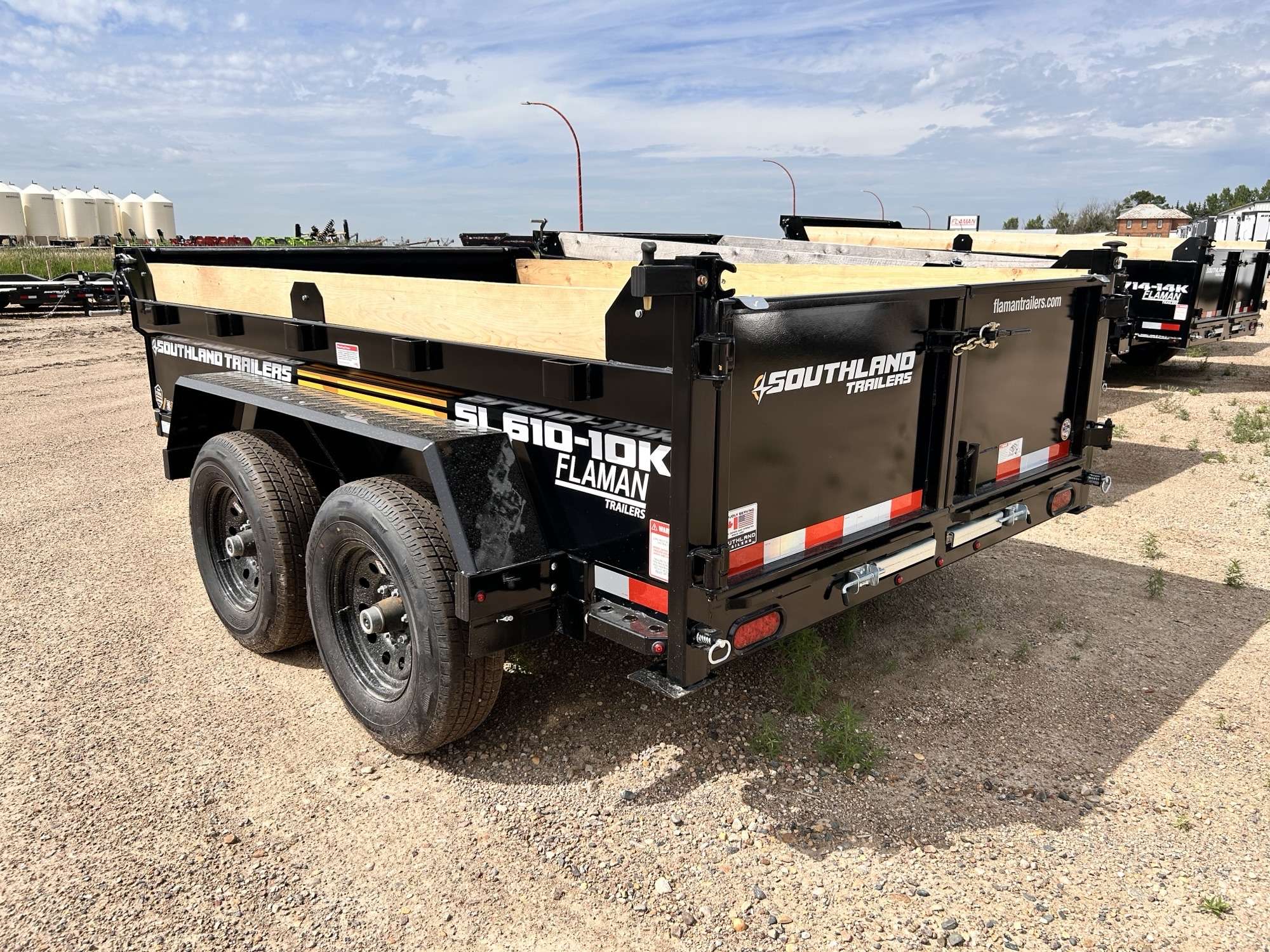 2026 Southland 6' x 10' Dump Tandem 5.2K Trailer