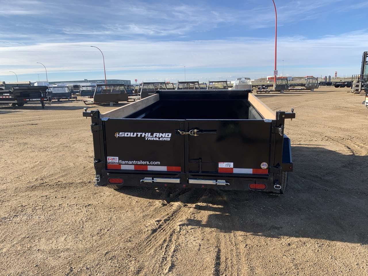 2026 Southland 6' x 10' Dump Tandem 5.2K Trailer