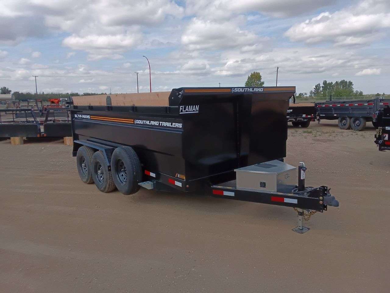 2026 Southland 7' x 14' High Side Dump Tandem 7K Trailer