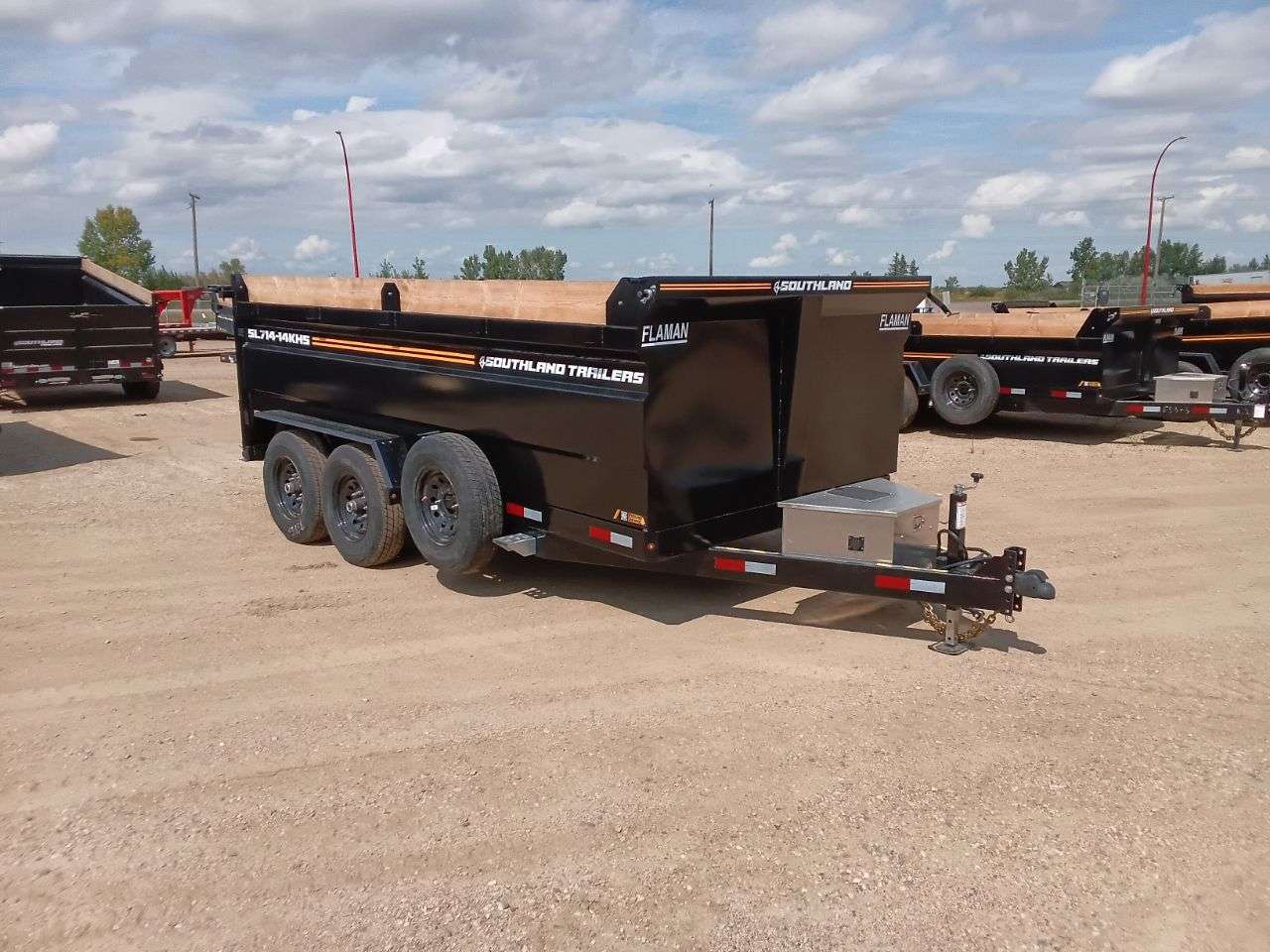 2026 Southland 7' x 14' High Side Dump Tandem 7K Trailer