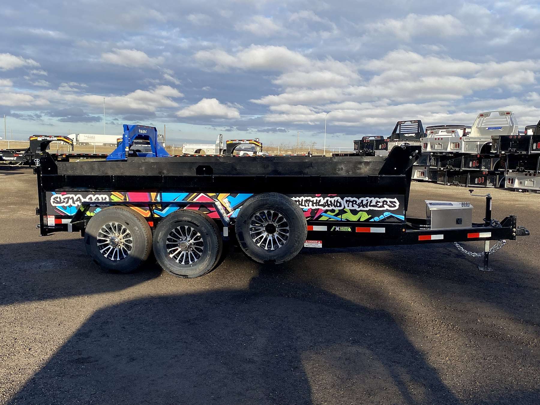 2026 Southland 7'x14' Dump Trailer w/ Graffiti Graphics Pkg