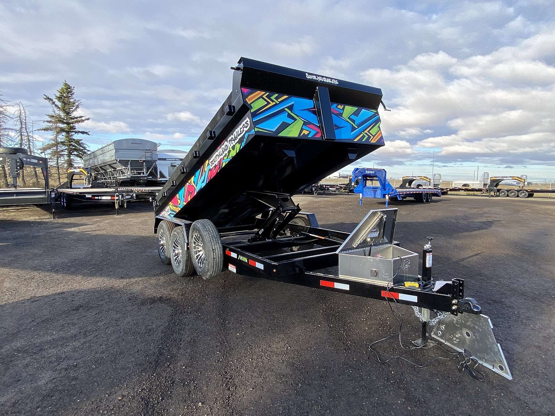 2026 Southland 7'x14' Dump Trailer w/ Graffiti Graphics Pkg