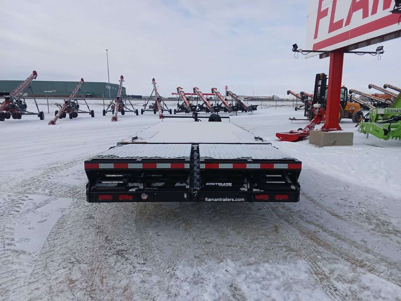 2026 Southland 8'6" x 20' + 5' BT Deckover TA 7000 Trailer