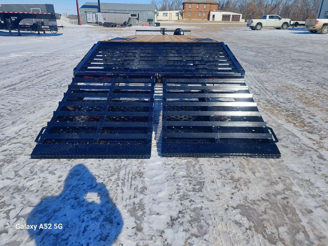 2026 Southland 8'6" x 20' + 5' BT Deckover TA 7000 Trailer