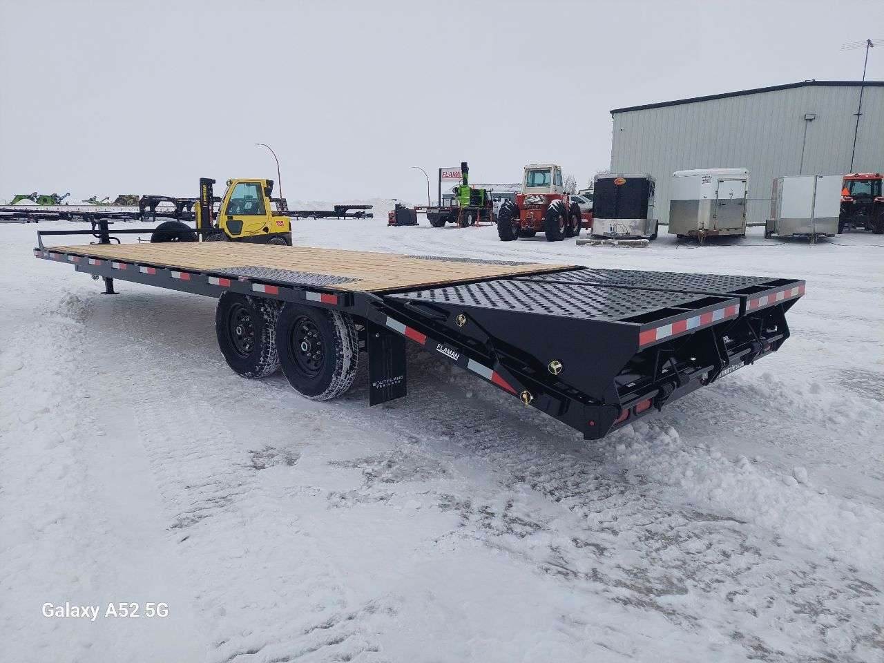2026 Southland 8'6" x 20' + 5' BT Deckover TA 7000 Trailer