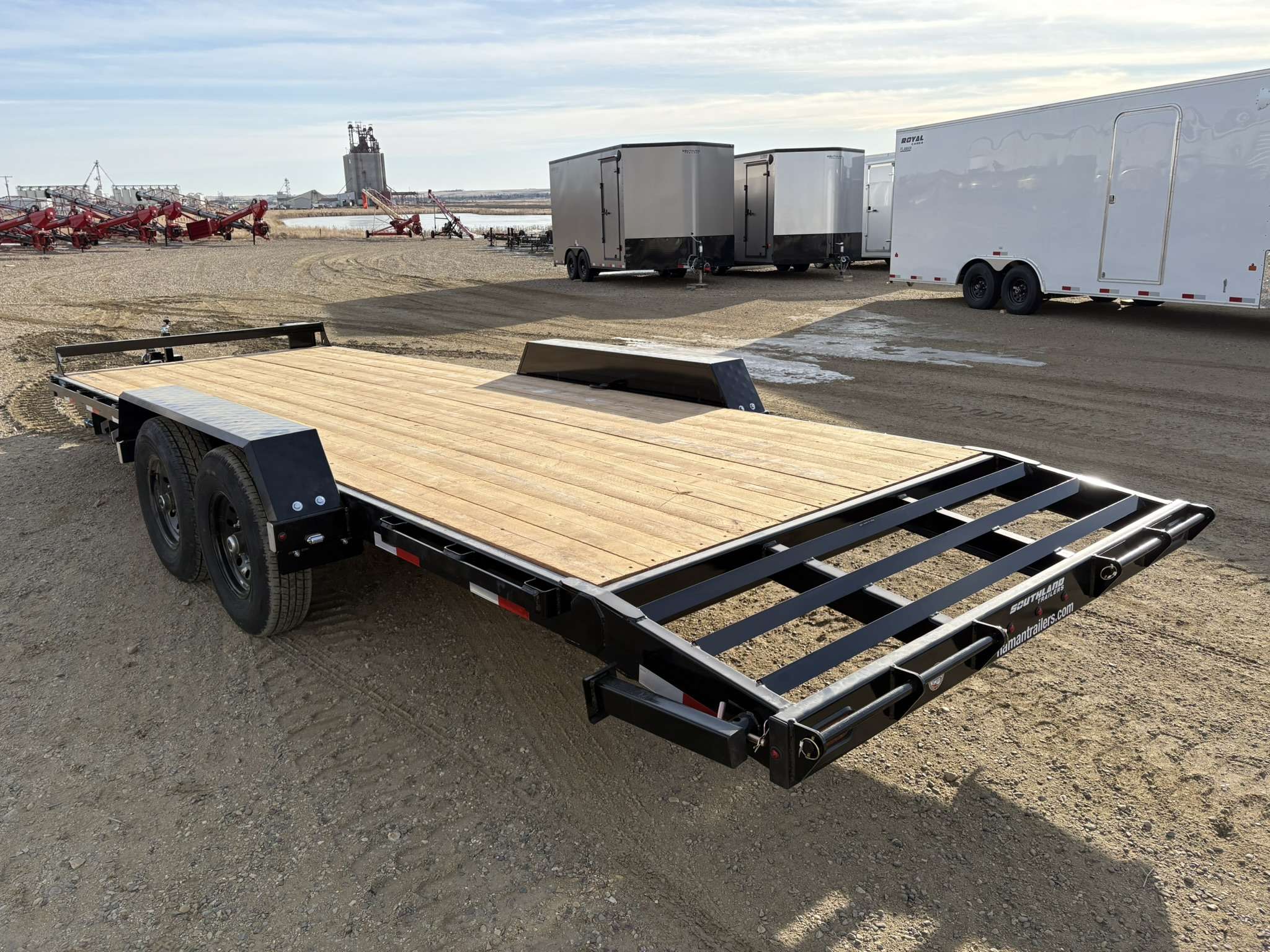 2026 Southland 8'6" x 22' Beavertail Flat Deck Trailer
