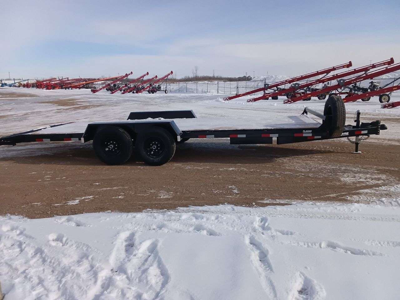 2026 Southland 8'6" x 22' Beavertail Flat Deck Trailer