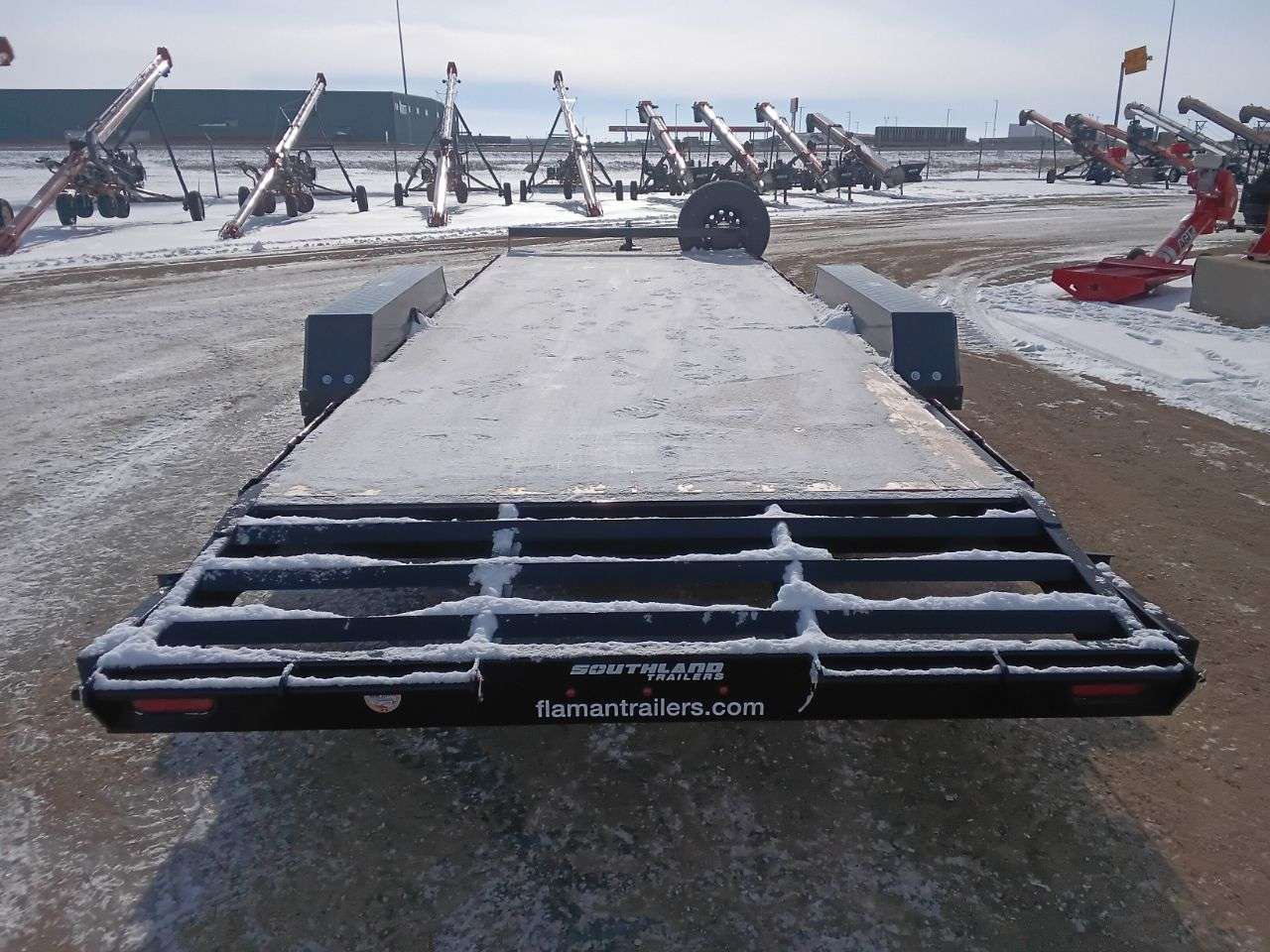 2026 Southland 8'6" x 22' Beavertail Flat Deck Trailer