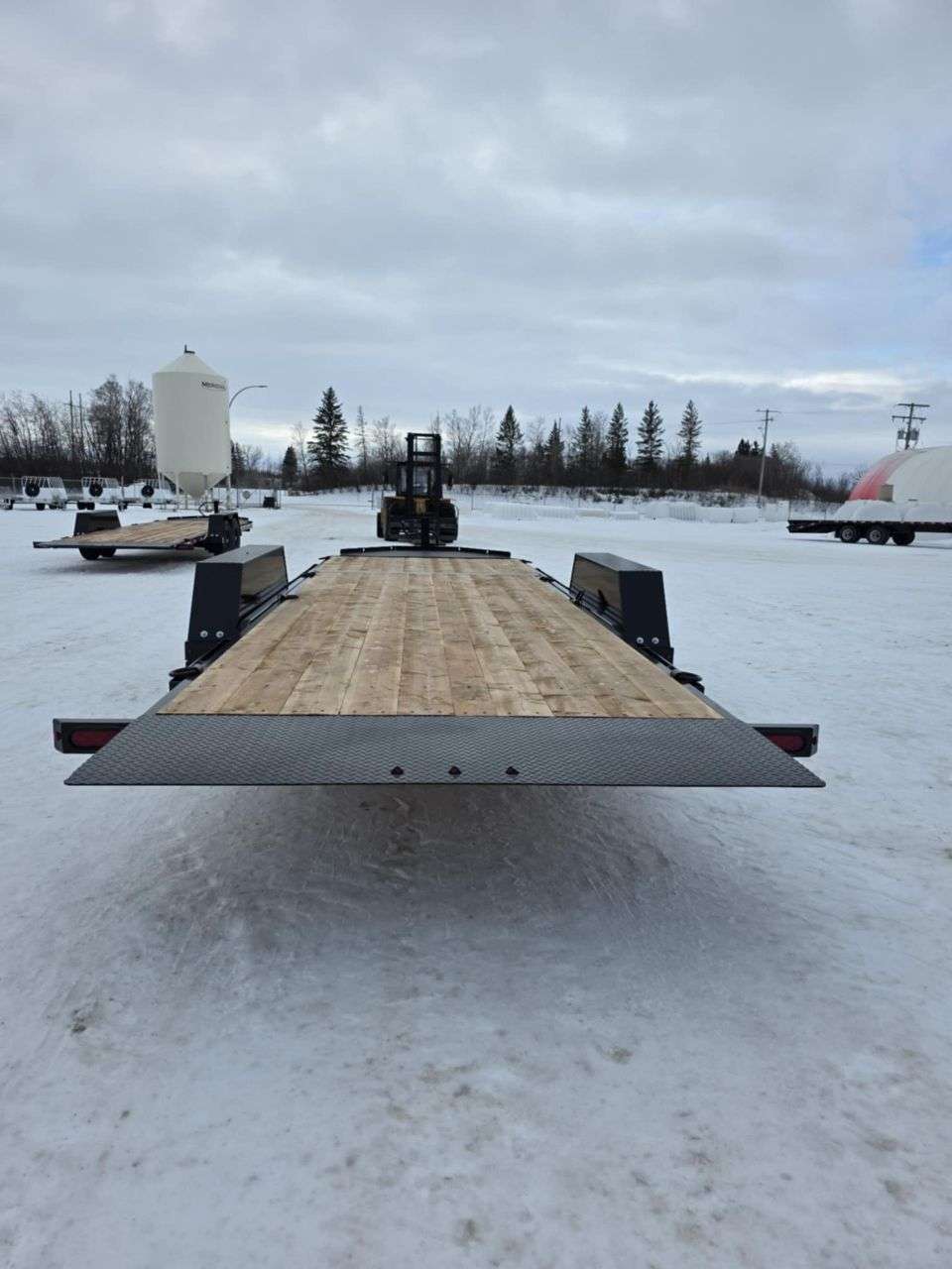 2026 Southland 8'6" x 22' Partial Tilt Trailer