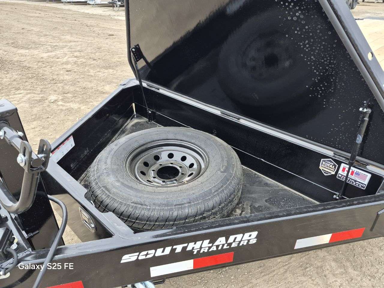 2026 Southland 8'6" x 22' Partial Tilt Trailer