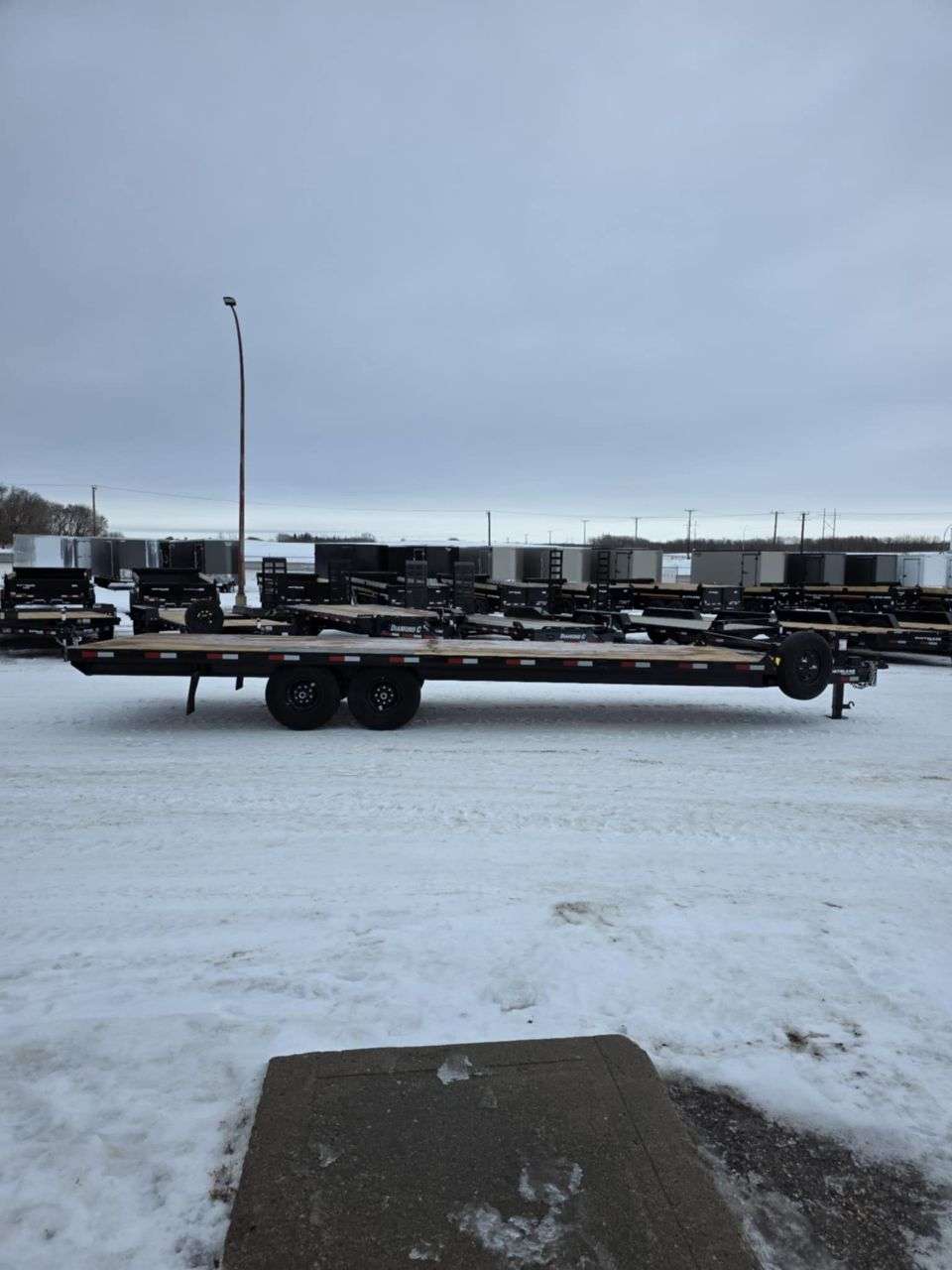 2026 Southland 8'6" x 24' Deckover Trailer