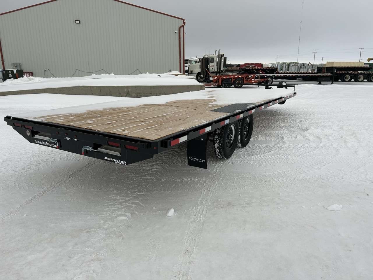 2026 Southland 8'6" x 24' Deckover Trailer